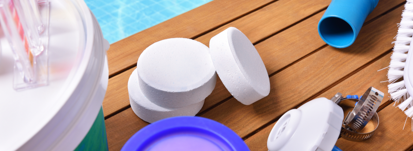 chlorine-tablets-swimming-pool-water-treatment